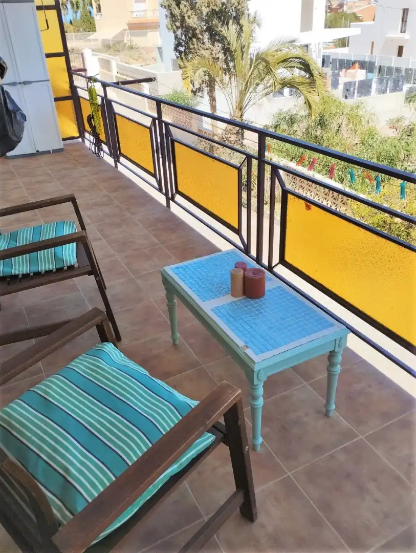 Apartament amb balcó en venda a Calle Golondrina 10