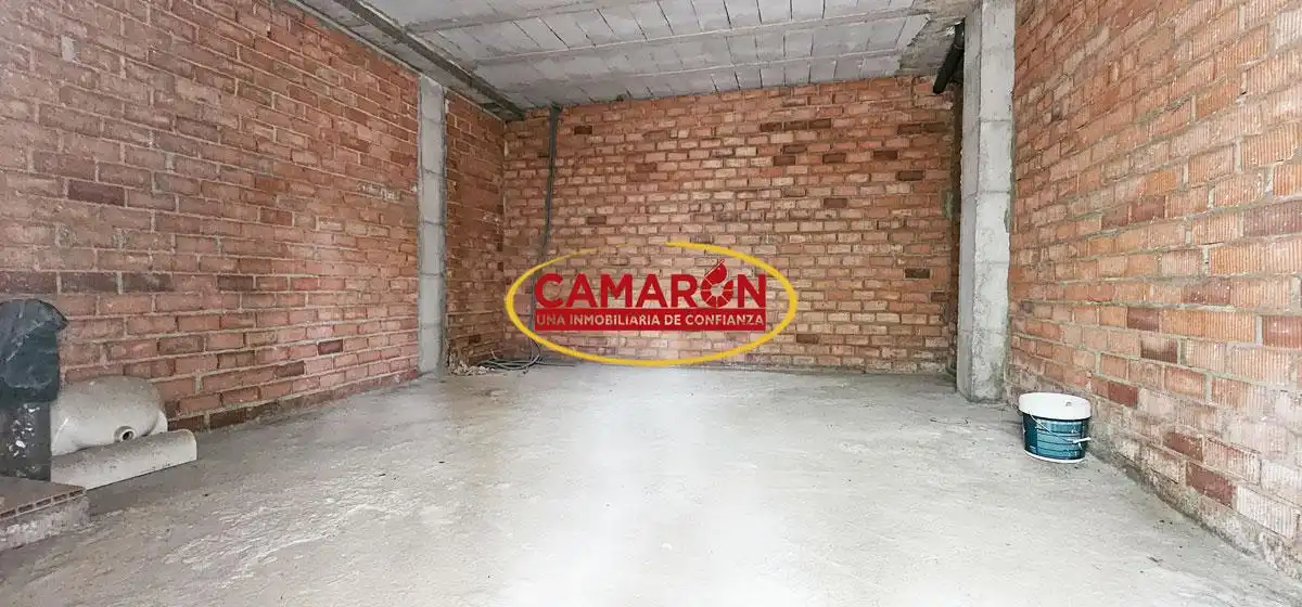 Local comercial en venta en Coria del Río