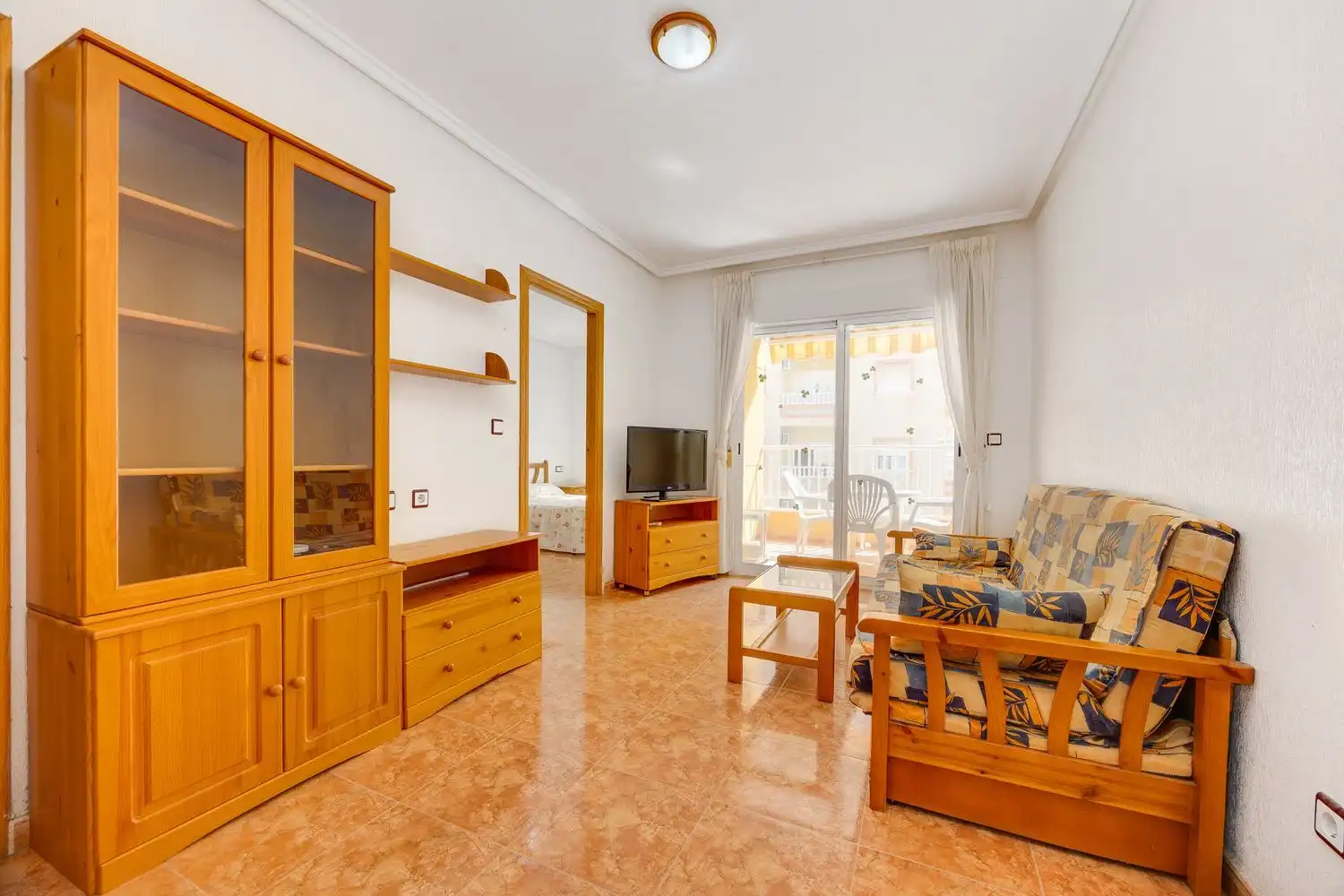 Piso con terraza en venta en Avenida Diego Ramírez Pastor 192, imagen 3