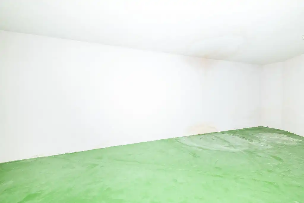 Garage for sale in Sopela
