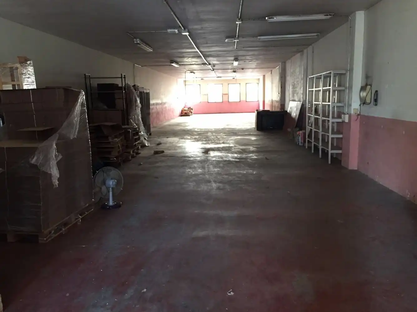 Nave industrial de alquiler en Rubí