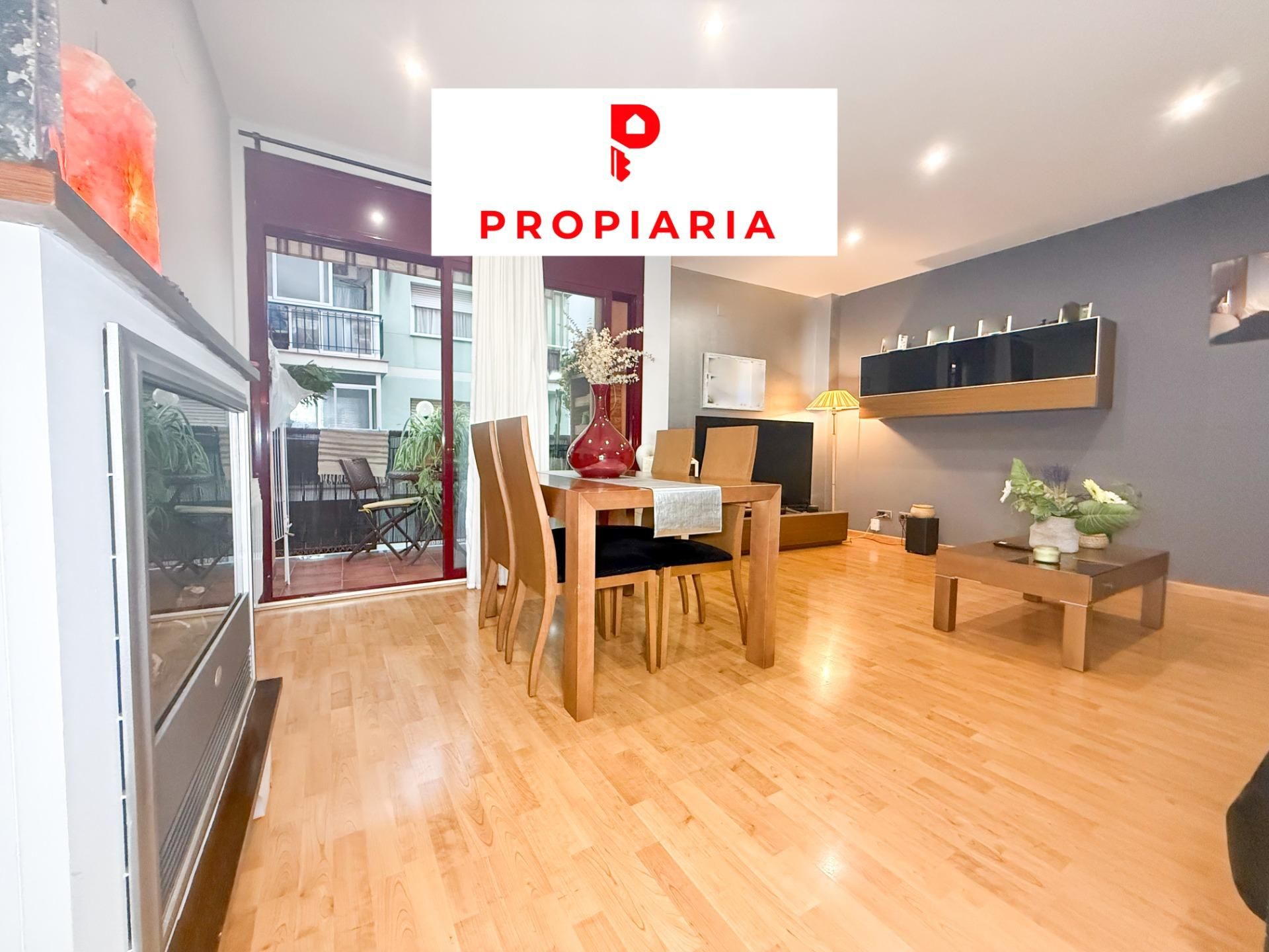 Vista exterior de Planta baixa en venda en  Barcelona Capital amb Calefacció, Parquet i Traster