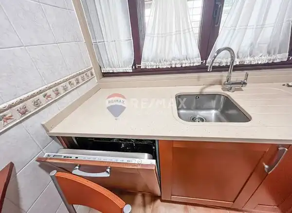 Cuina de Casa o xalet en venda en A Guarda   amb Calefacció, Jardí privat i Parquet