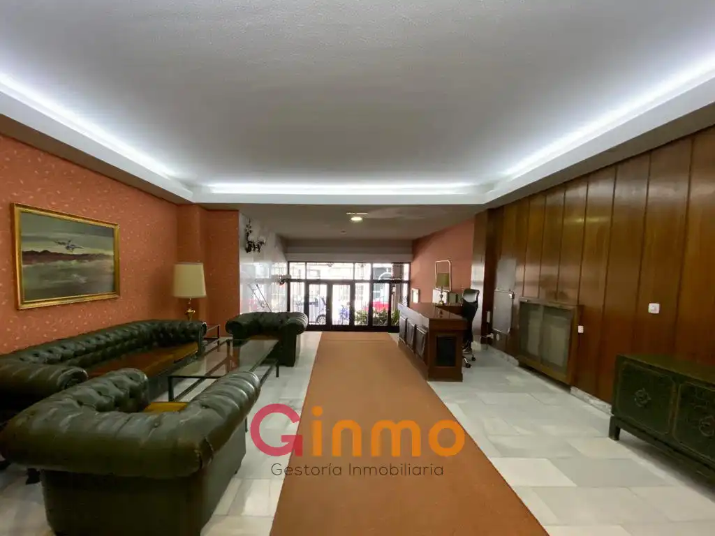Flat for rent in Calle de San Julio, 3, El Viso