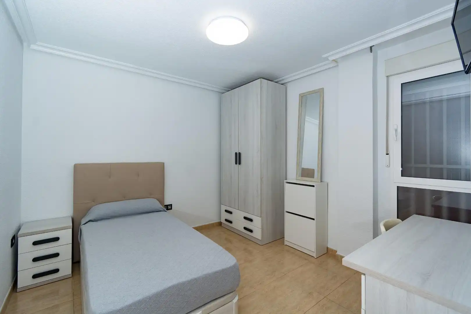 Habitación de Piso en venta en Cartagena con Aire acondicionado, Trastero y Amueblado