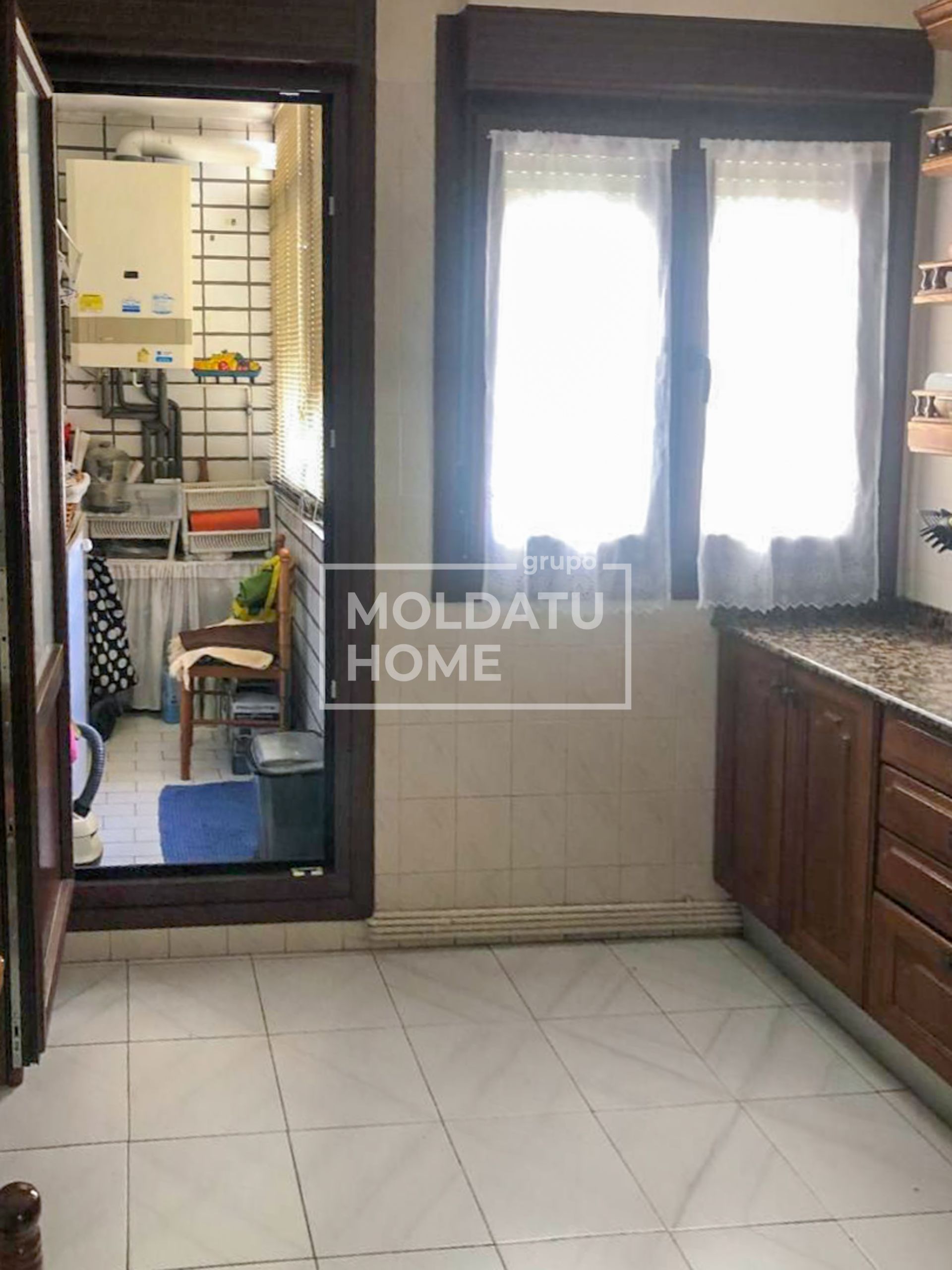 Cuina de Pis en venda en Barakaldo  amb Calefacció, Terrassa i Traster