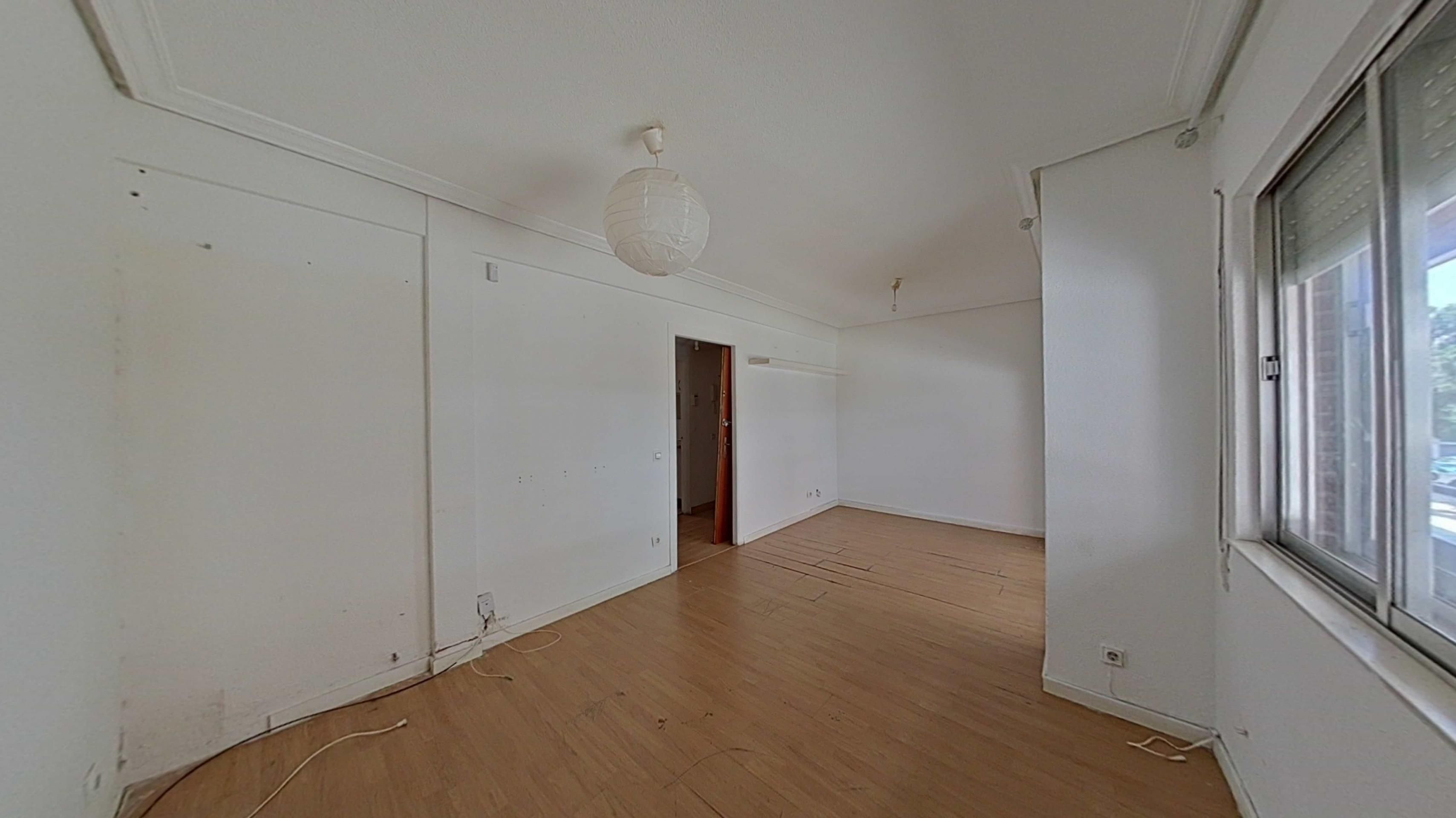 Sala de estar de Apartamento en venta en  Madrid Capital