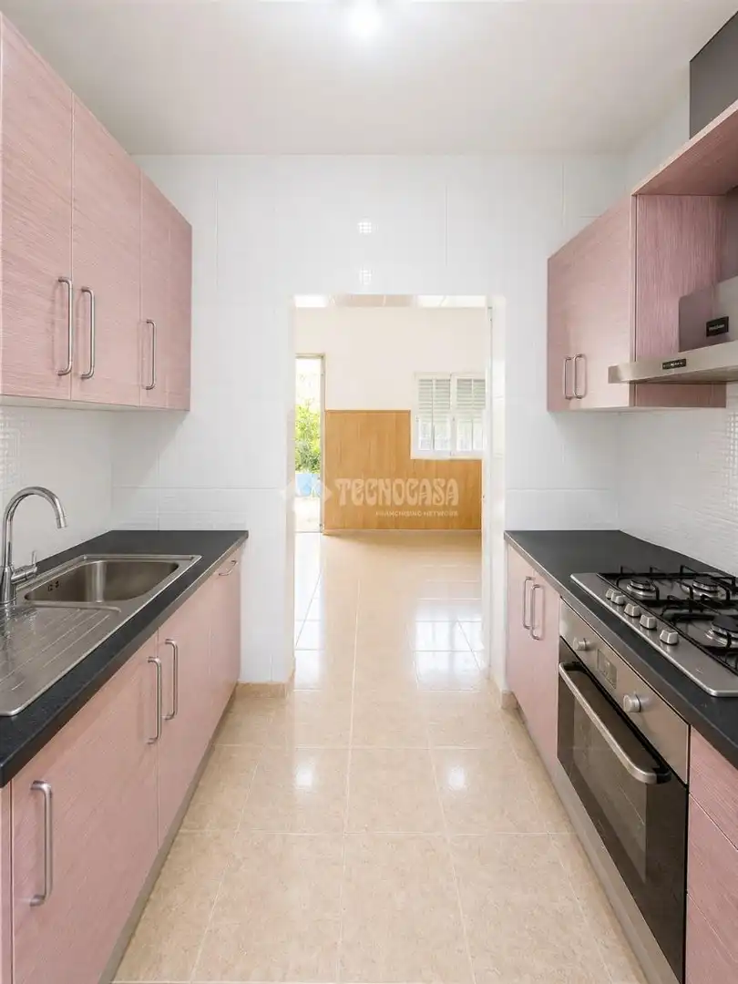 Cocina de Piso en venta en Almería