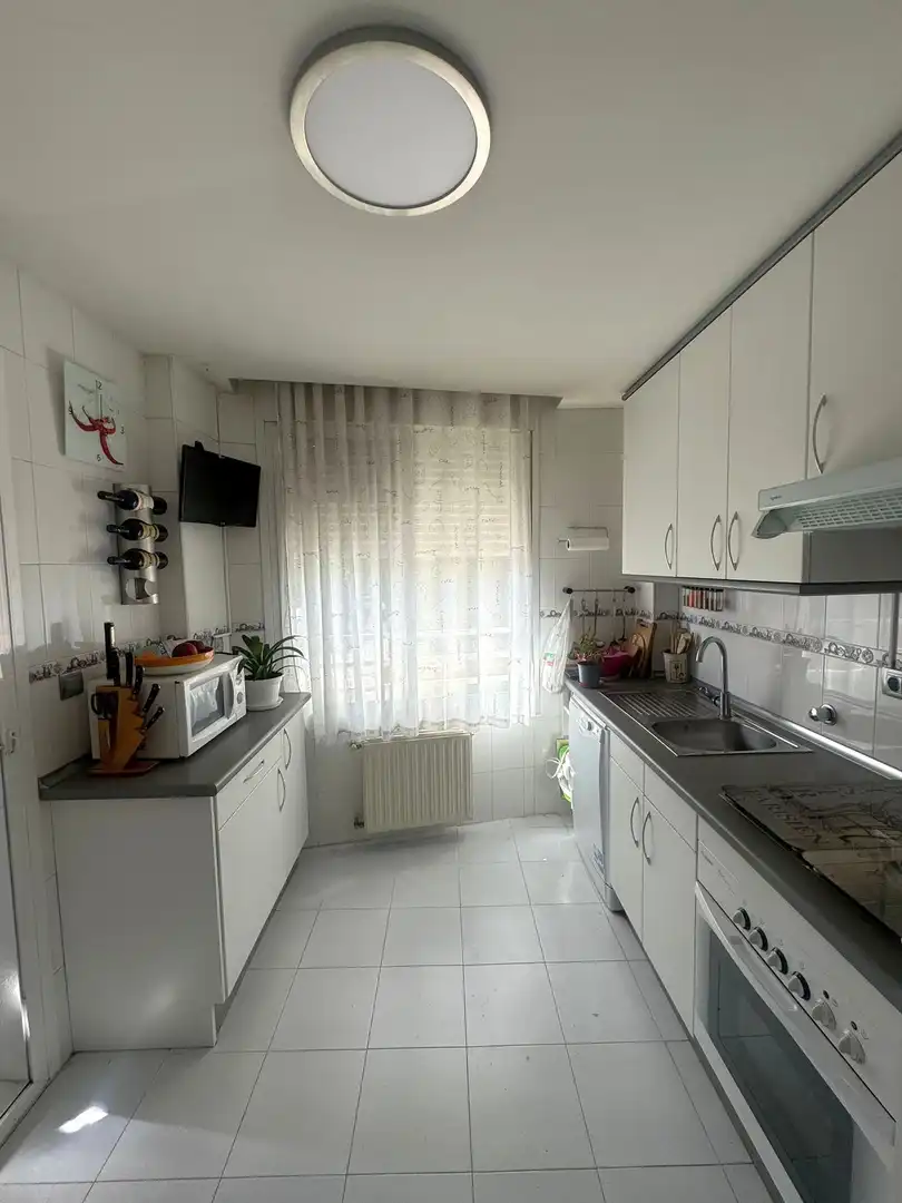 Küche von Wohnung zum Verkauf in Madrid mit Klimaanlage, Heizung und Terrasse