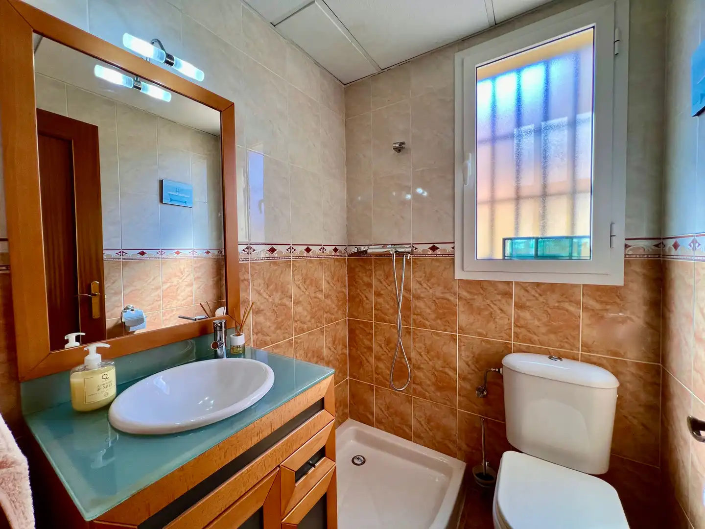 Baño de Casa o chalet en venta en Espartinas con Aire acondicionado, Jardín privado y Terraza