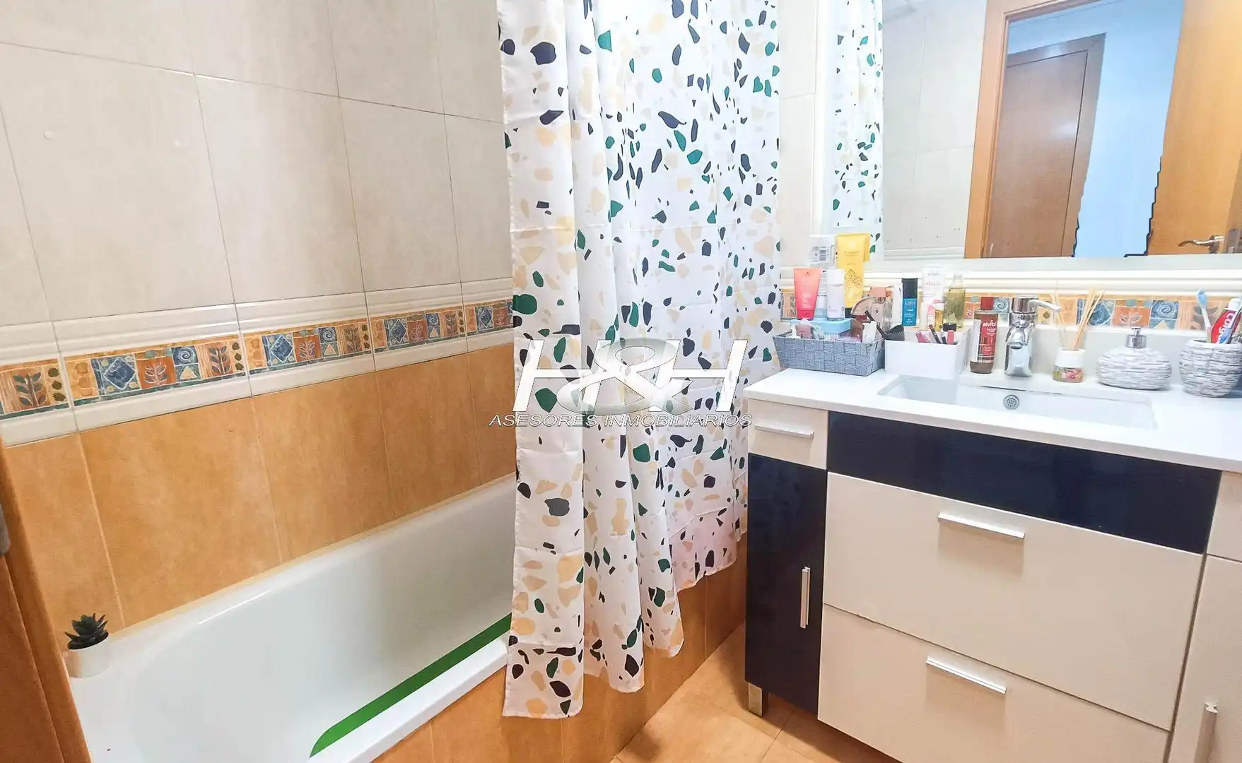 Baño de Piso en venta en Valencia con Trastero y Balcón