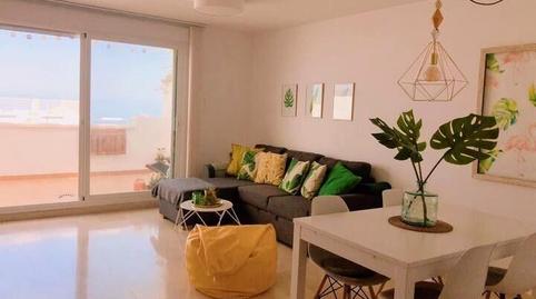 Foto 2 de Piso en venta en Los Nadales - Tio Charles, Benalmádena