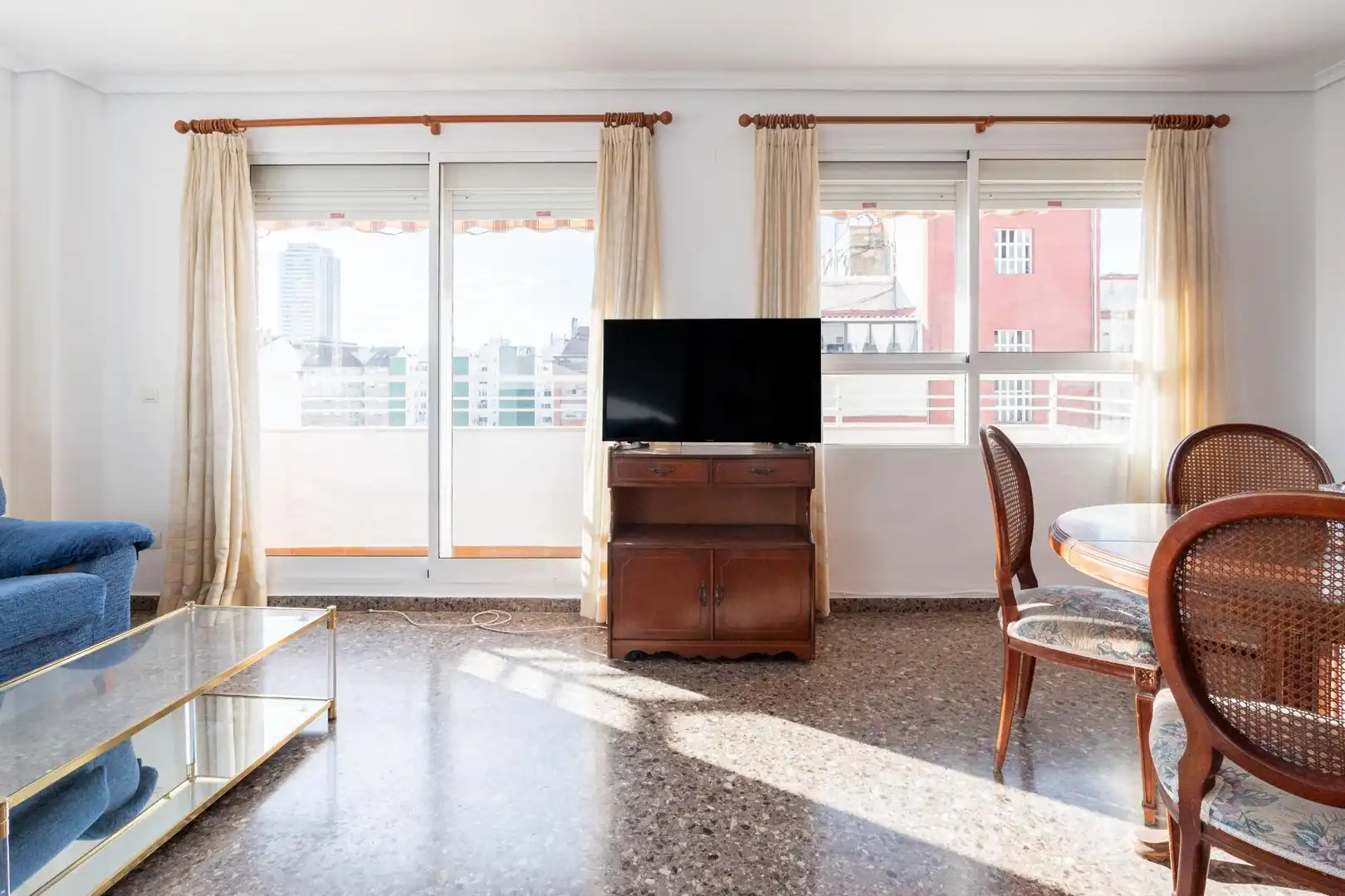 Sala de estar de Piso de alquiler en Valencia con Aire acondicionado, Calefacción y Amueblado