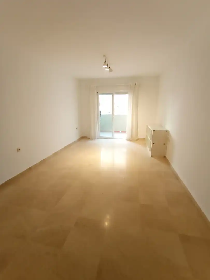 Appartement compact avec ascenseur à louer à Alameda de Capuchinos, imagen 2