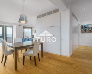 Living room of Flat for sale in  Barcelona Capital  with Air Conditioner, Heating and Parquet flooring