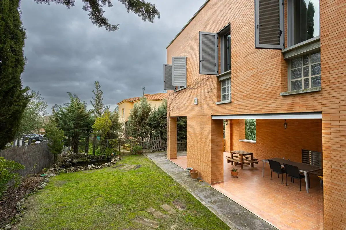 Chalet con terraza en venta en Calle Begonia, imagen 37