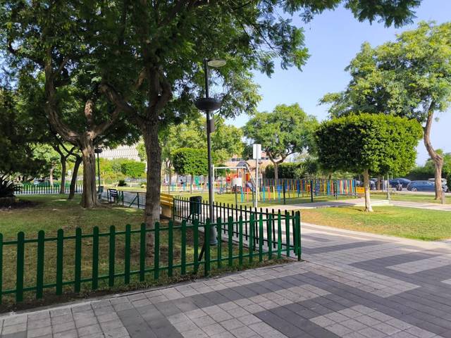 Local comercial en Venta en Calle Kandinsky en El Tejar - Hacienda Bizcochero