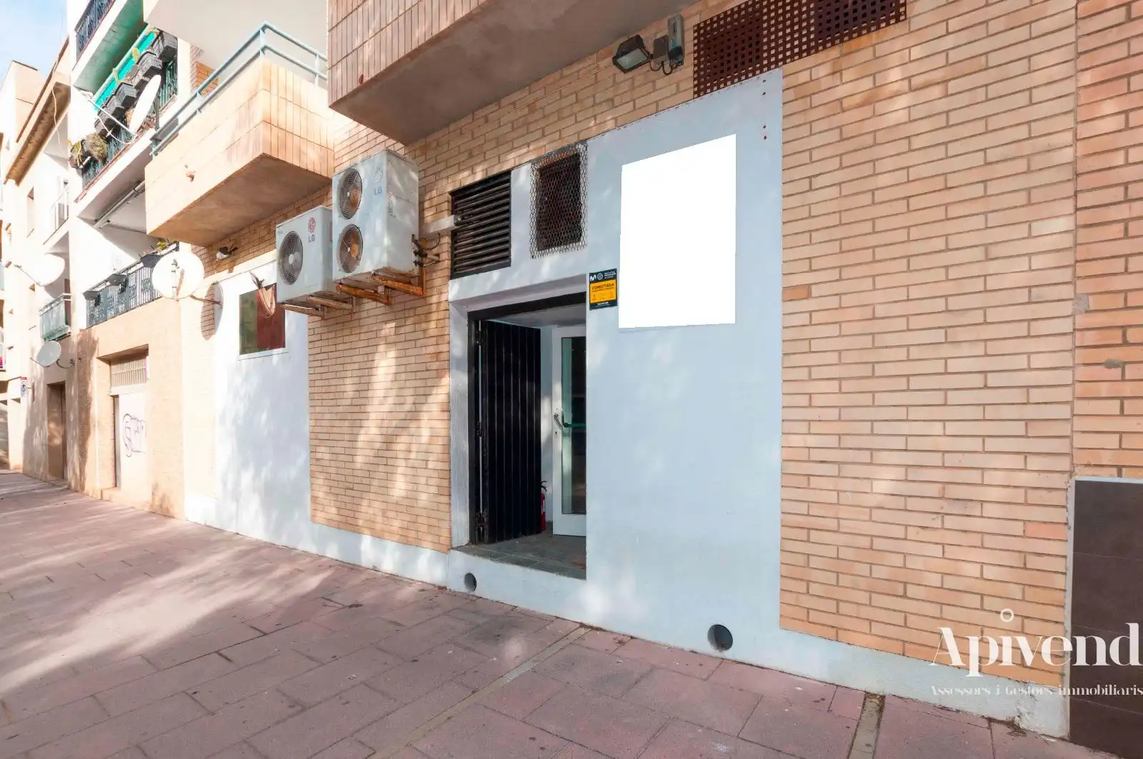 Locale commerciale in vendita a Puig Rom, imagen 3