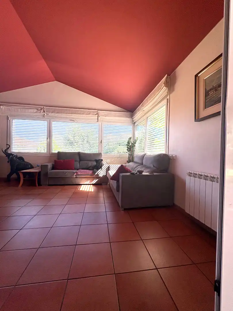 Sala de estar de Casa o chalet en venta en Rubí con Aire acondicionado, Calefacción y Jardín privado