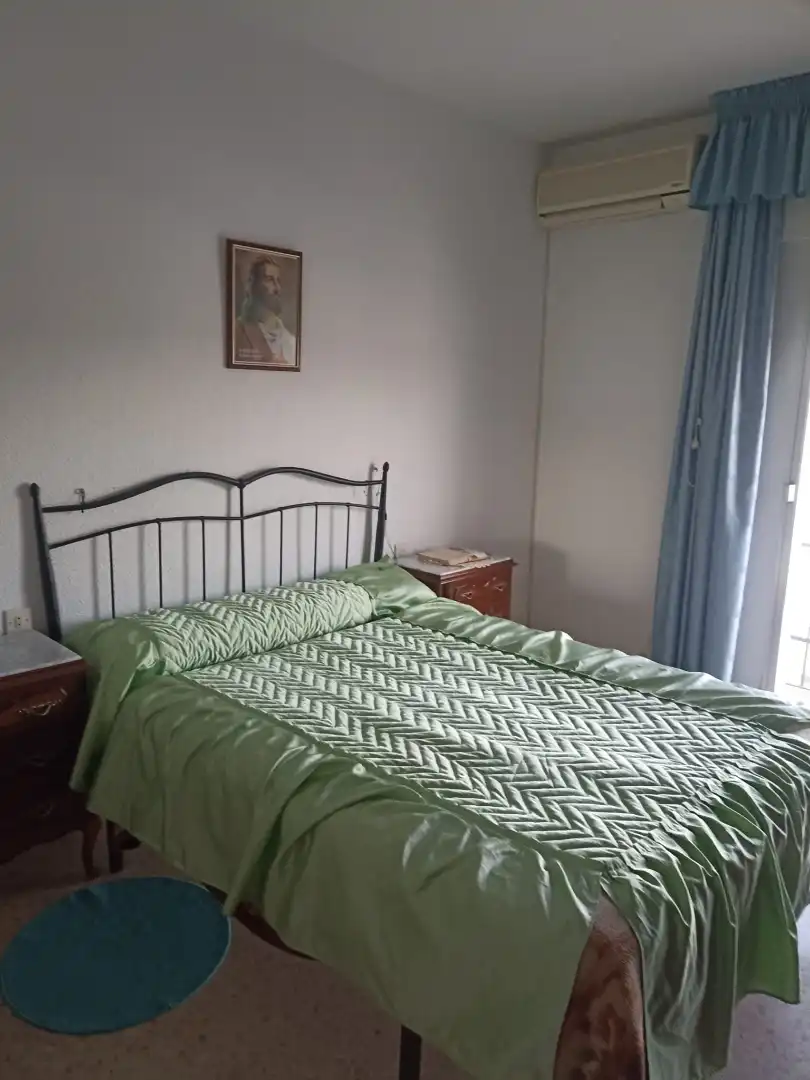 Dormitori de Casa adosada en venda en Guadalcázar amb Aire condicionat, Jardí privat i Traster