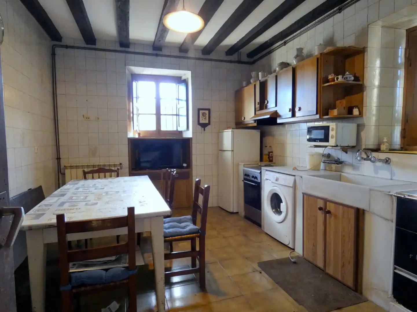 Cocina de Finca rústica en venta en Aramaio con Calefacción, Amueblado y Balcón