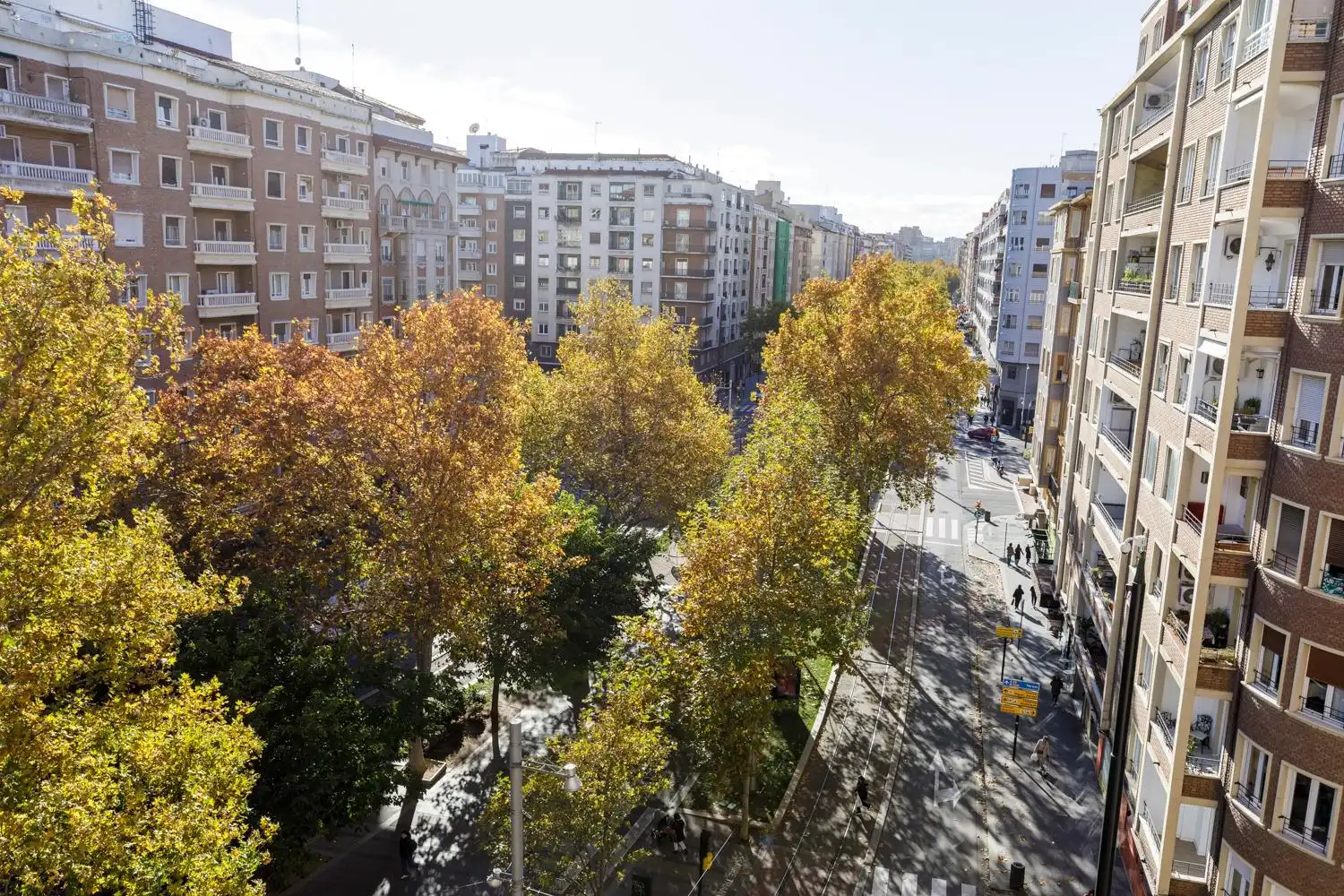 Vista exterior de Piso en venta en Zaragoza con Calefacción