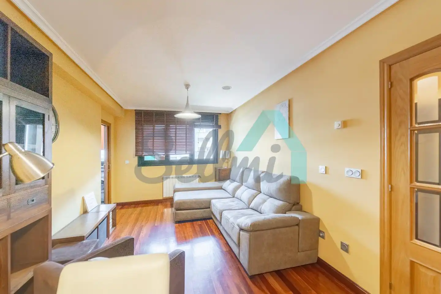 Living room of Flat for rent in Oviedo   with Heating, Parquet flooring and Terrace