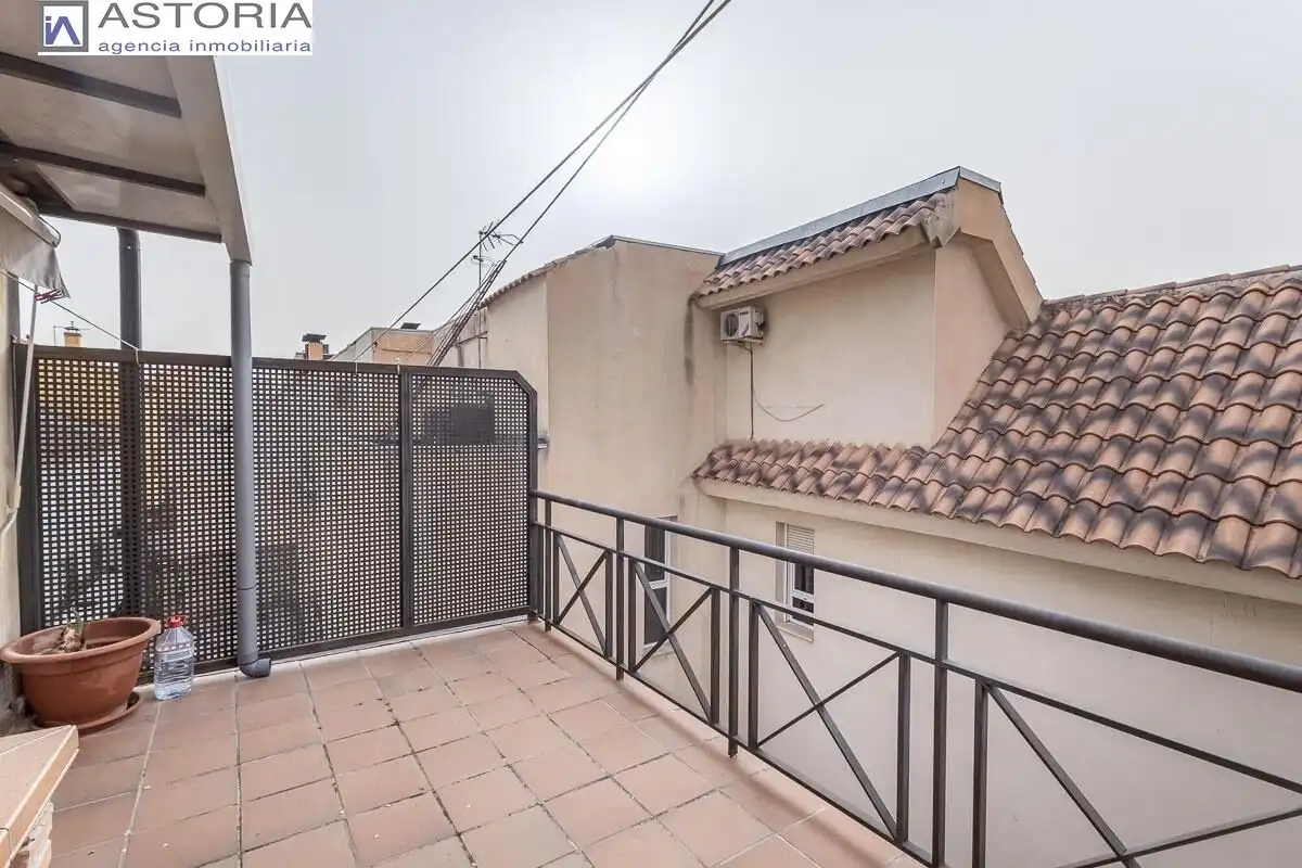 Terrasse von Wohnung zum Verkauf in Monachil mit Klimaanlage, Heizung und Terrasse
