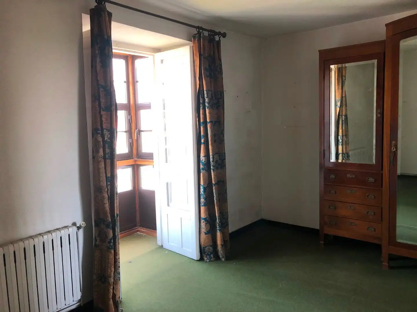 Schlafzimmer von Haus oder Chalet zum Verkauf in Oleiros mit Privatgarten, Parkett und Terrasse
