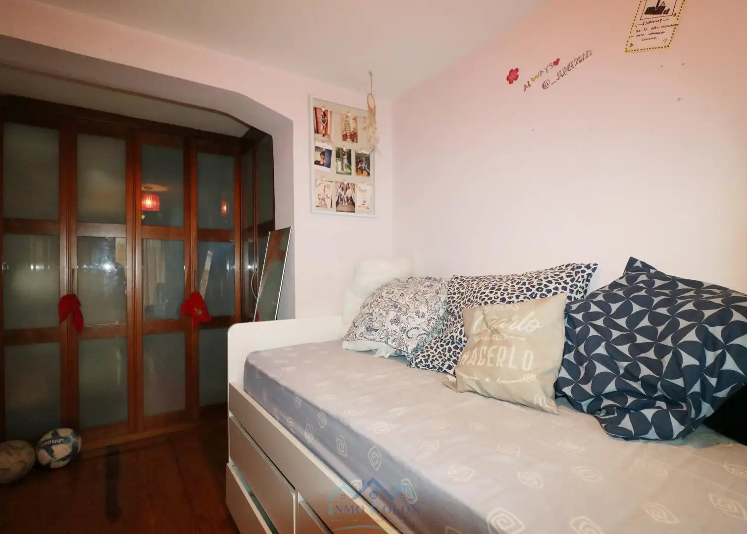 Bedroom of Flat for sale in Irun   with Heating, Parquet flooring and Balcony