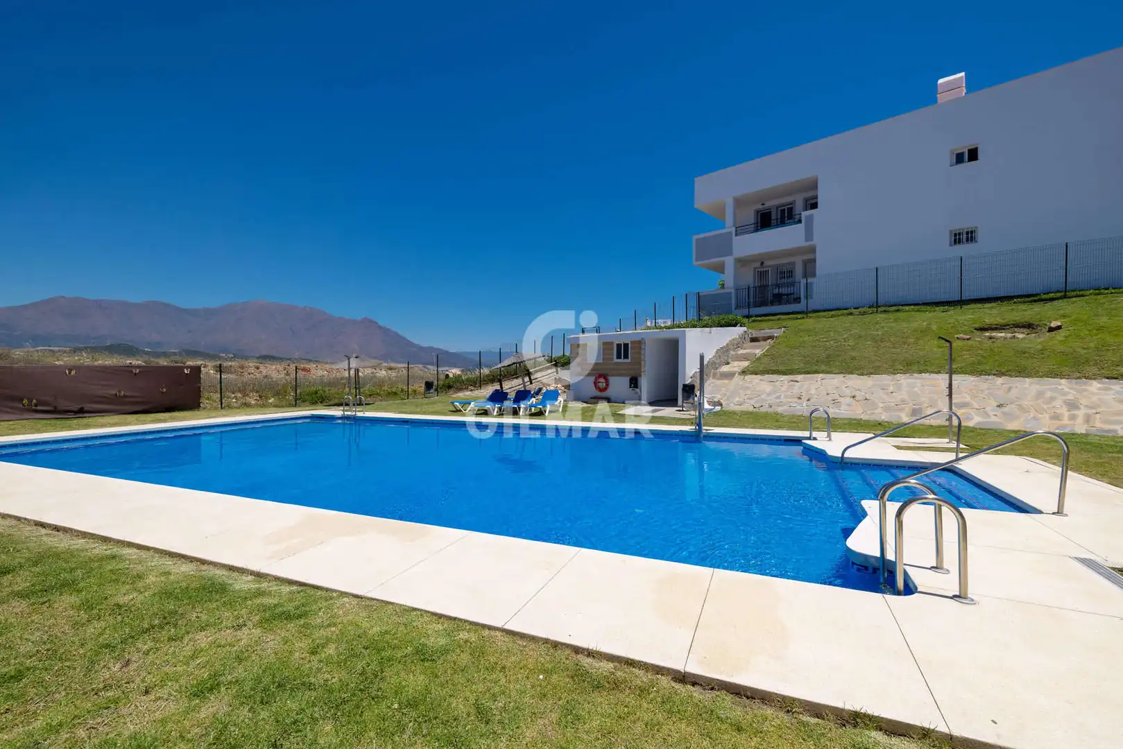 Jardín de Piso en venta en Casares con Jardín privado, Trastero y Piscina