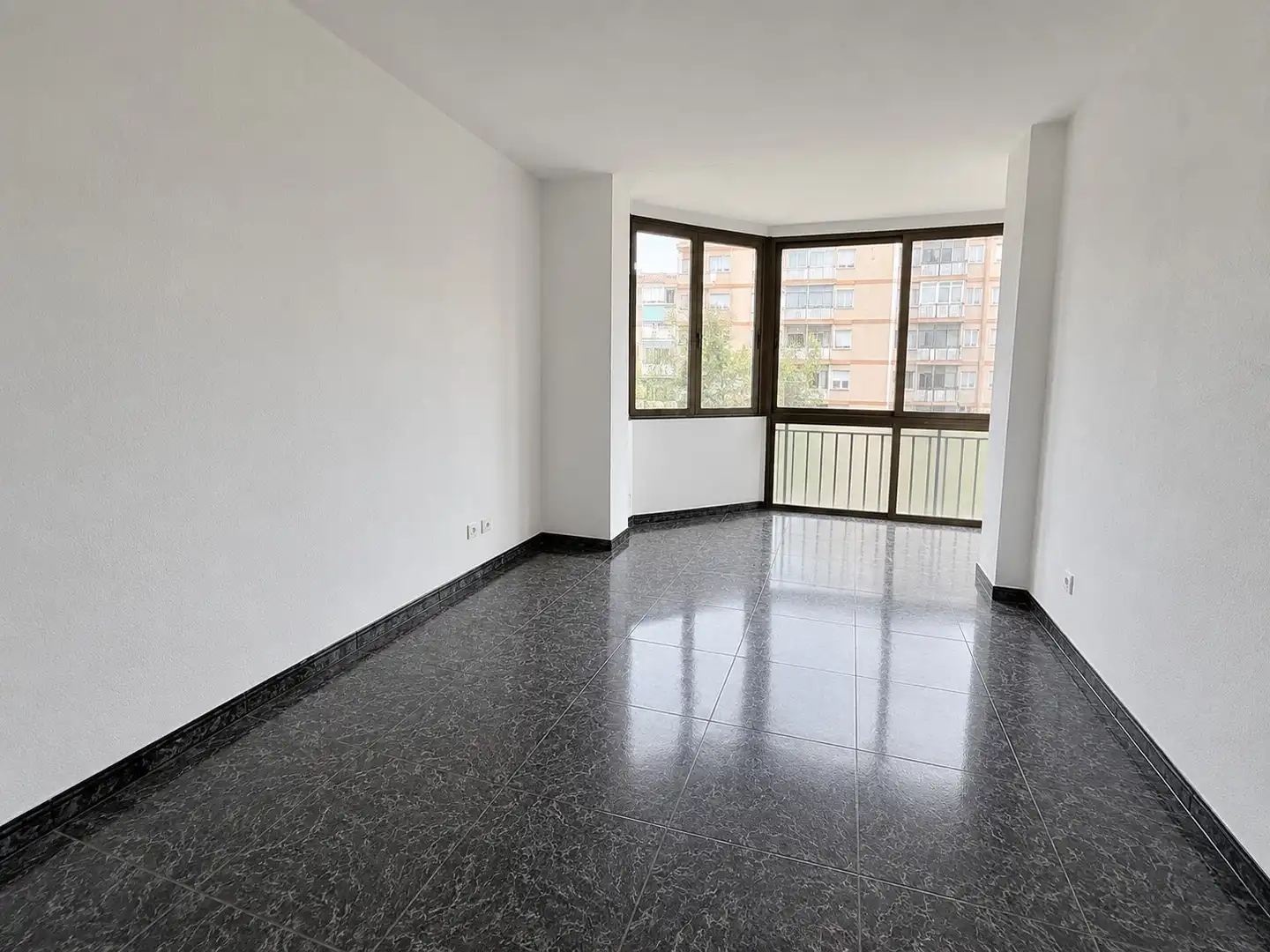 Sala de estar de Piso en venta en Barcelona con Balcón