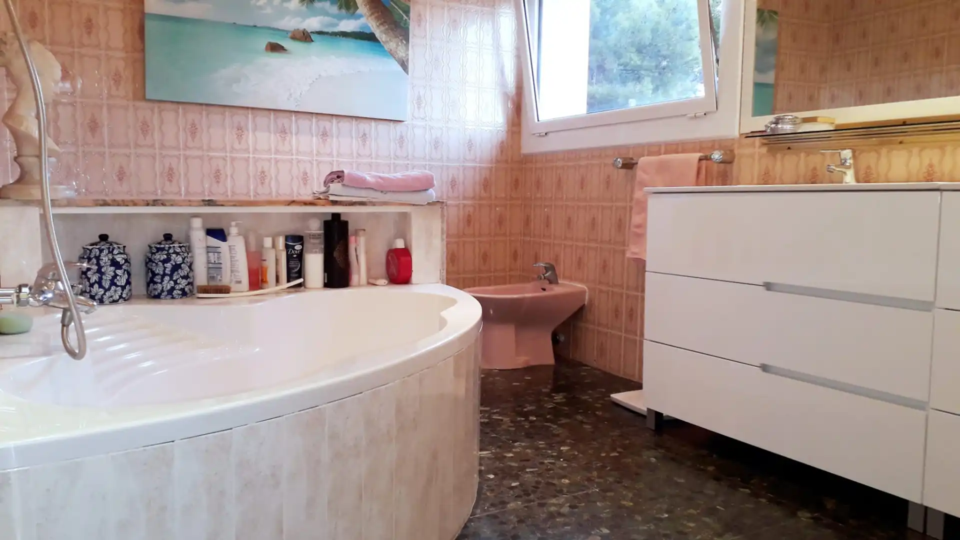 Bany de Casa o xalet en venda en Castelldefels amb Aire condicionat, Calefacció i Jardí privat