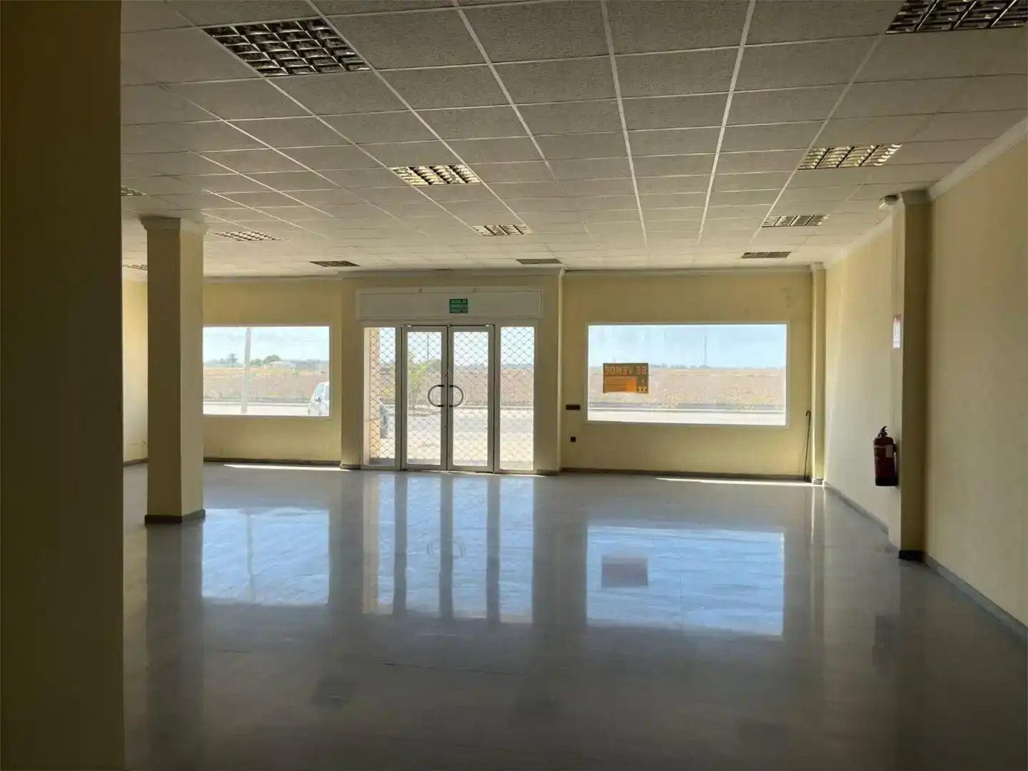 Nave industrial en venta en La Puebla del Río