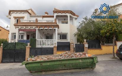 Exterior view of Single-family semi-detached for sale in Huétor Vega  with Heating, Terrace and Storage room