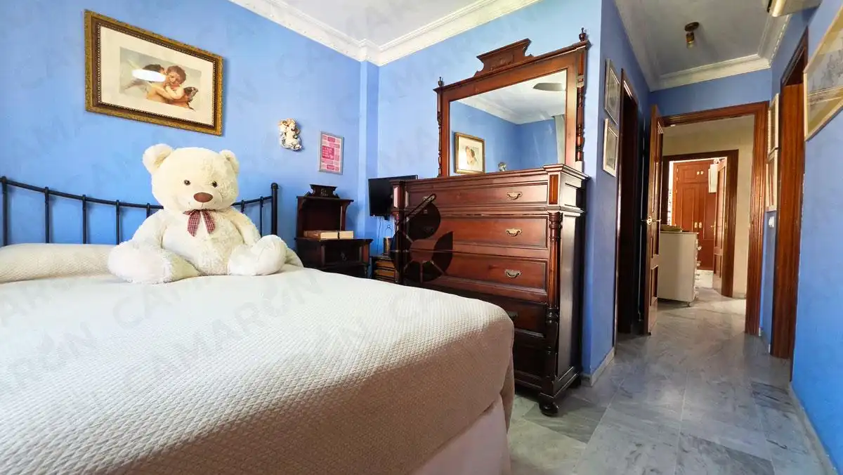 Habitación de Casa adosada en venta en Mairena del Aljarafe con Aire acondicionado y Trastero