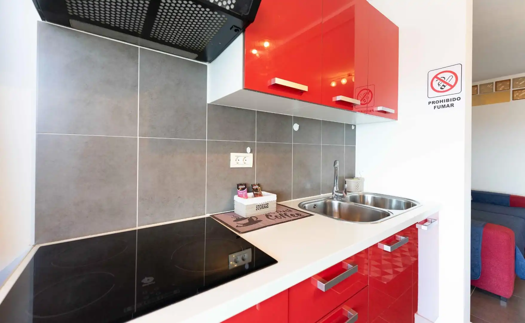 Cocina de Apartamento de alquiler en Adeje con Aire acondicionado, Terraza y Amueblado