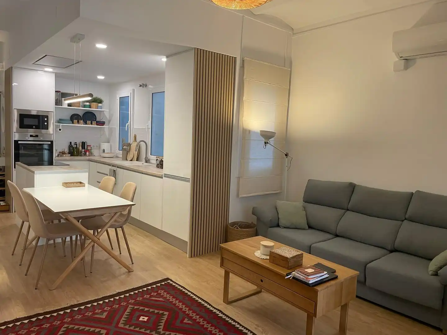 Living room of Flat for sale in Barcelona  with Balcony