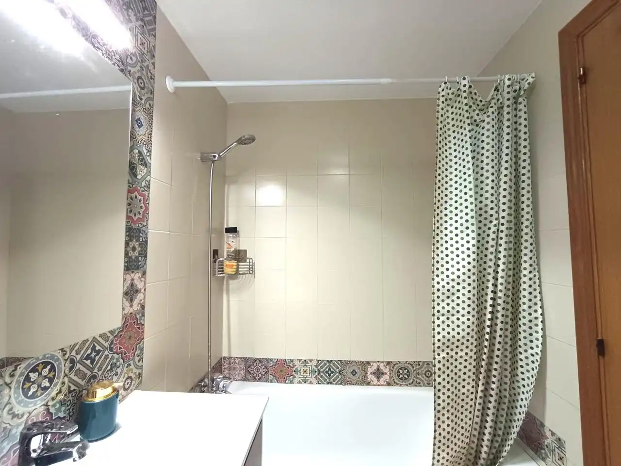 Bathroom of Flat for rent in Carabanchel