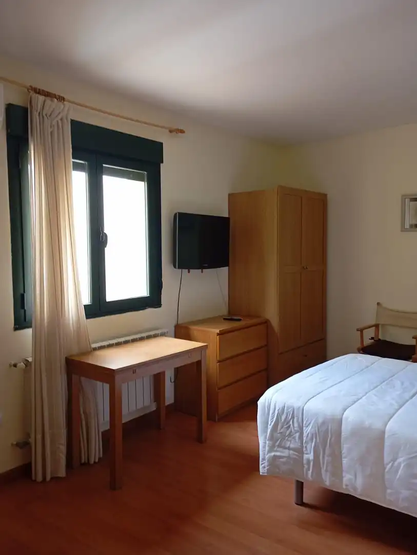 Habitación de Edificio en venta en Baños de Montemayor