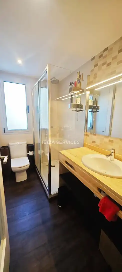 Bathroom of Flat for sale in Eivissa  with Air Conditioner