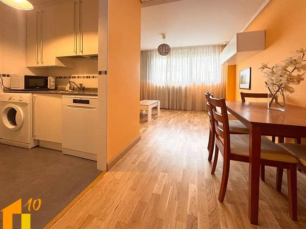 Schlafzimmer von Wohnungen zum Verkauf in Burgos mit Heizung, Abstellraum und Möbliert
