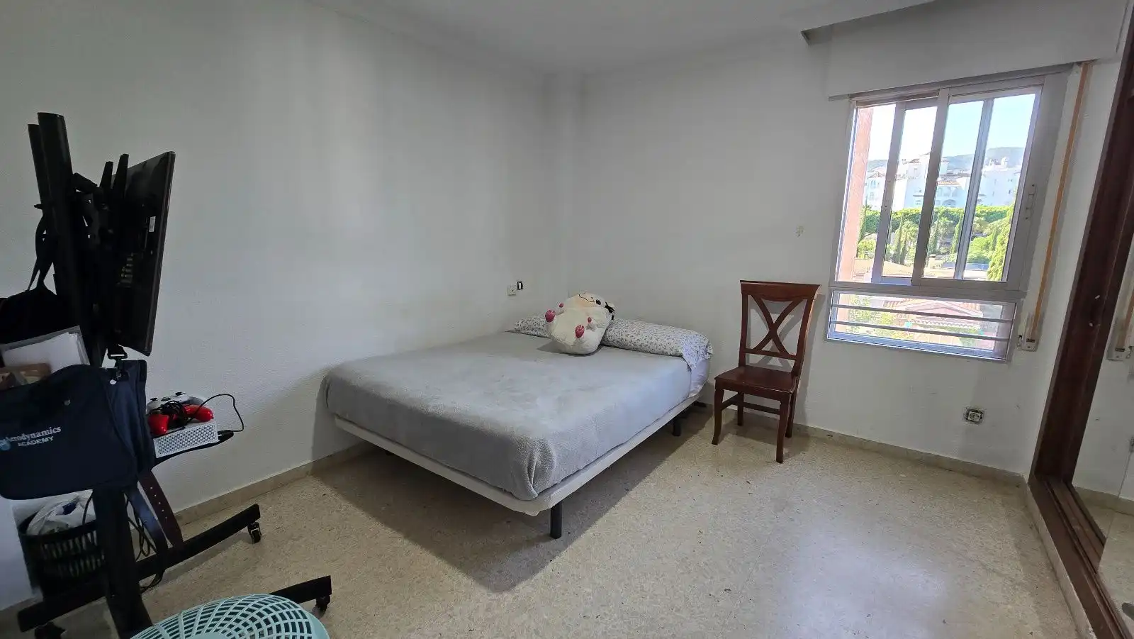 Habitación de Piso en venta en Benalmádena con Aire acondicionado, Terraza y Amueblado