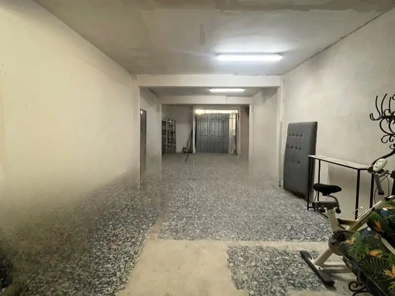 Business premises for sale in Carrer de València 8, imagen 2