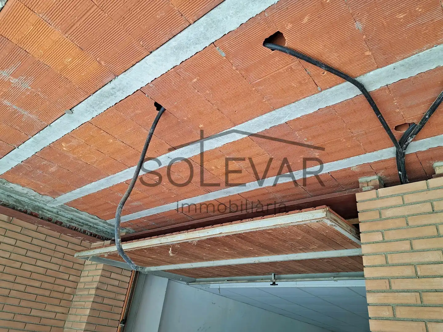 Aparcament de Casa adosada en venda en Tremp amb Terrassa, Traster i Balcó
