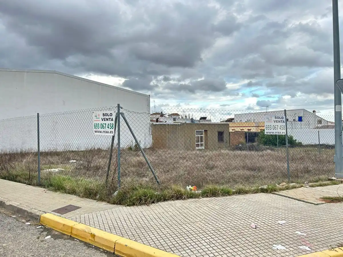 Residential land for sale in Bollullos Par del Condado