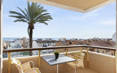 Terrassa de Apartament en venda en Torremolinos amb Terrassa, Piscina i Moblat