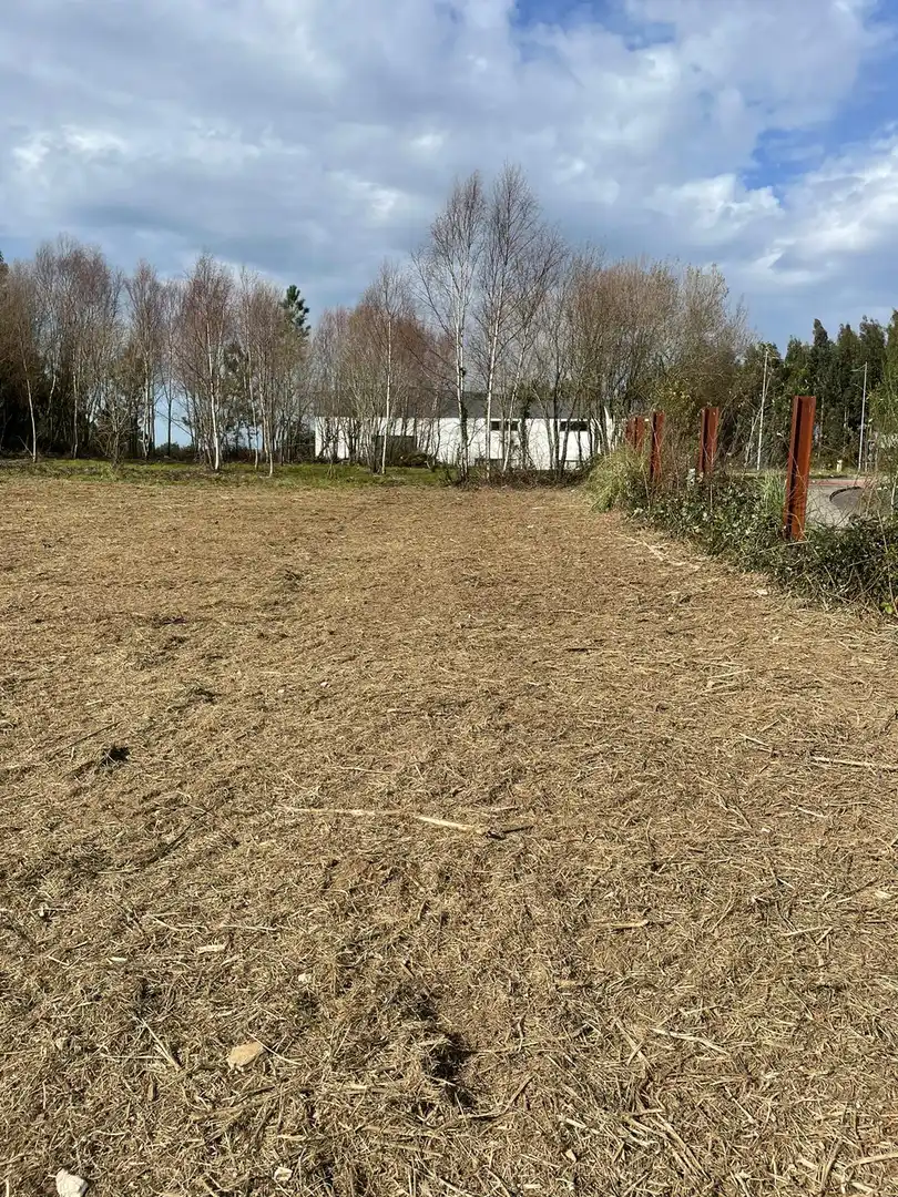 Terreny industrial en venda en Fene