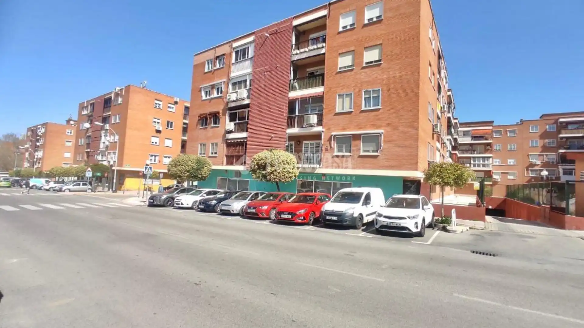 Vista exterior de Local de alquiler en San Fernando de Henares con Aire acondicionado