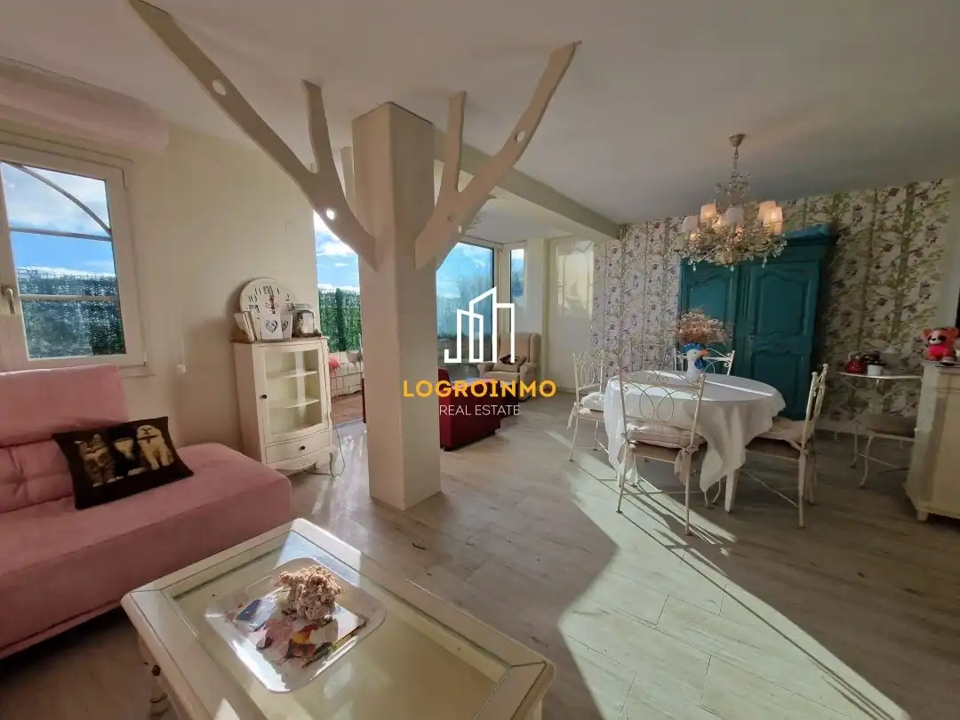Bedroom of Houses for sale in Lapoblación  with Heating, Private garden and Parquet flooring